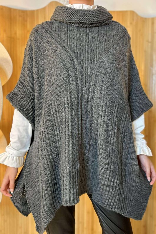 Edie V Cable Cowl Knit Charcoal /20=