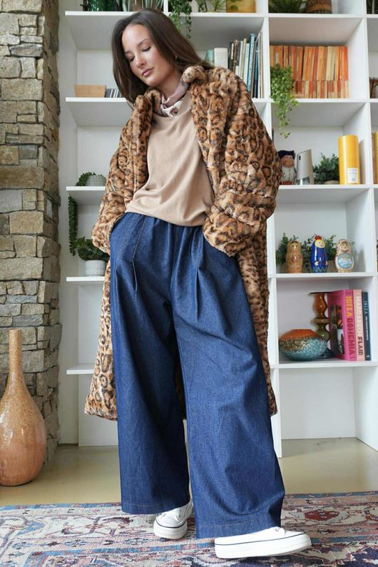 Essential Stretch Flat Front Wide Leg Jean Dark 