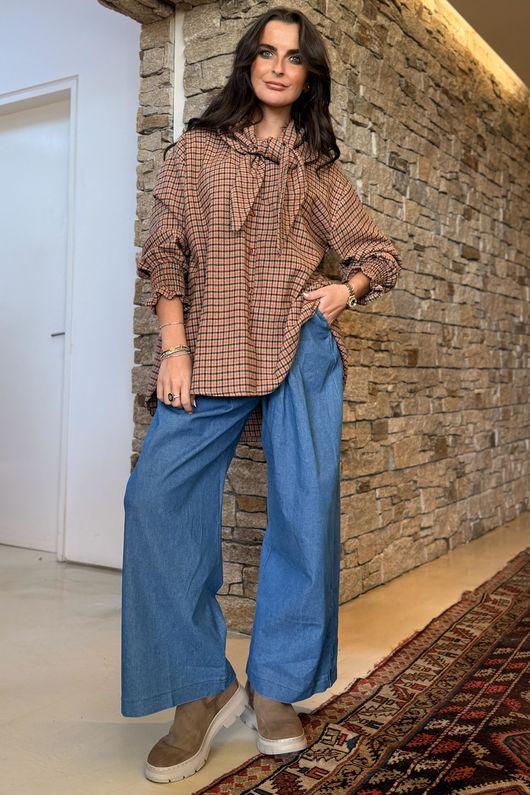 Essential Stretch Flat Front Wide Leg Jean Mid 