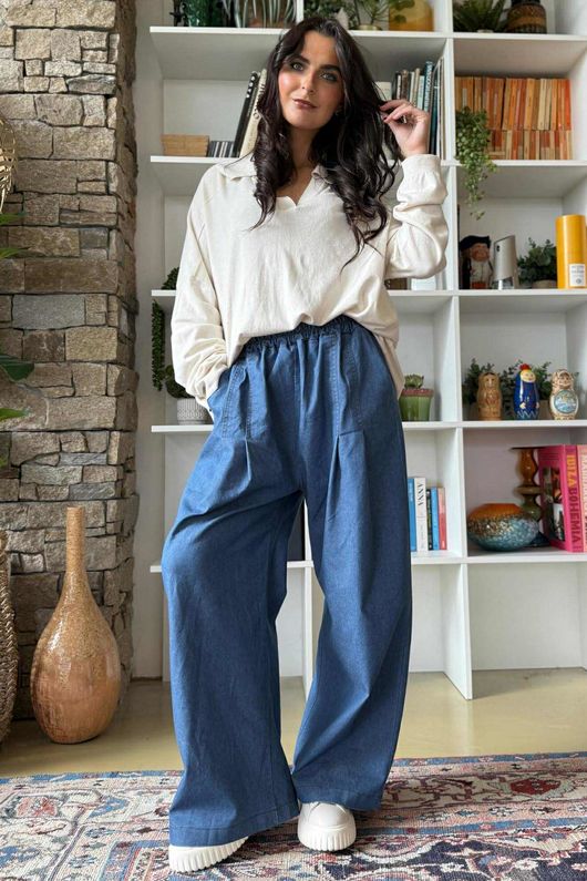 Essential Stretch Flat Front Wide Leg Jean Mid