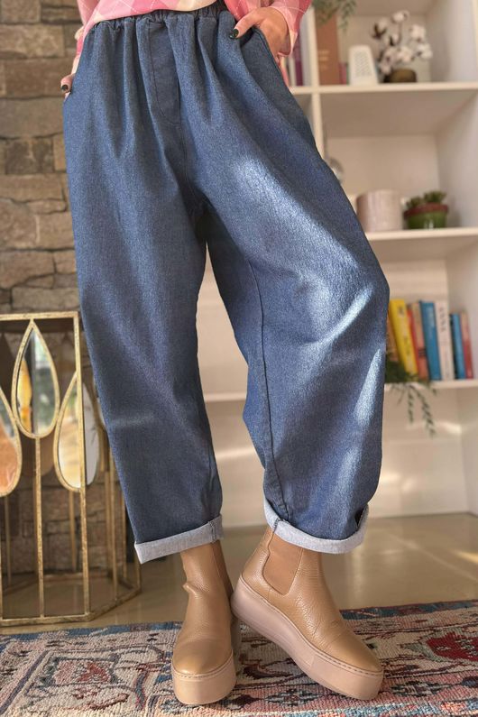 Essential Stretch Tapered Jean Mid /9=