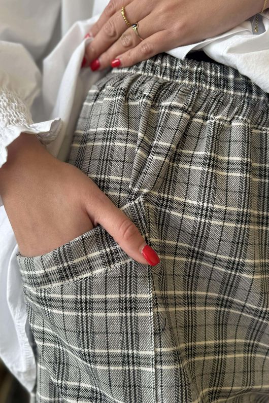 Felix Plaid Shelby Barrel Pant Black