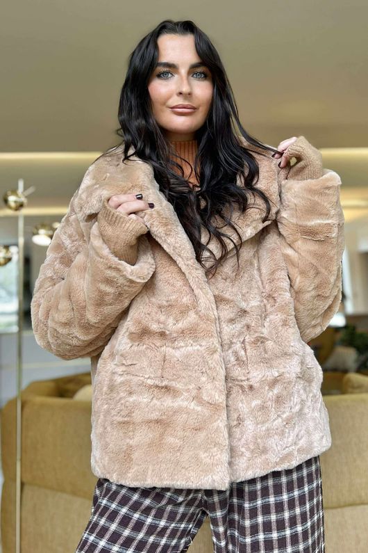 Finnick Luxury Faux Fur Waterfall Jacket Soft Tan /50=