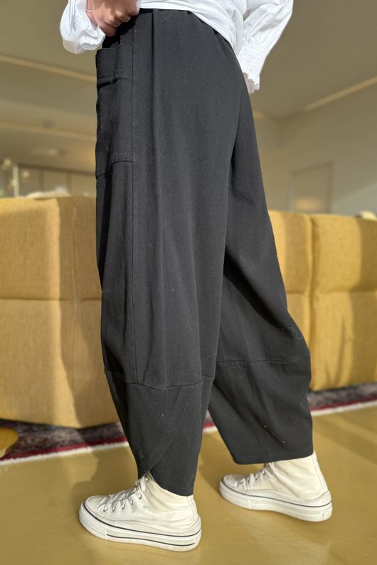 Gaberdine Shelby Barrel Pant Black