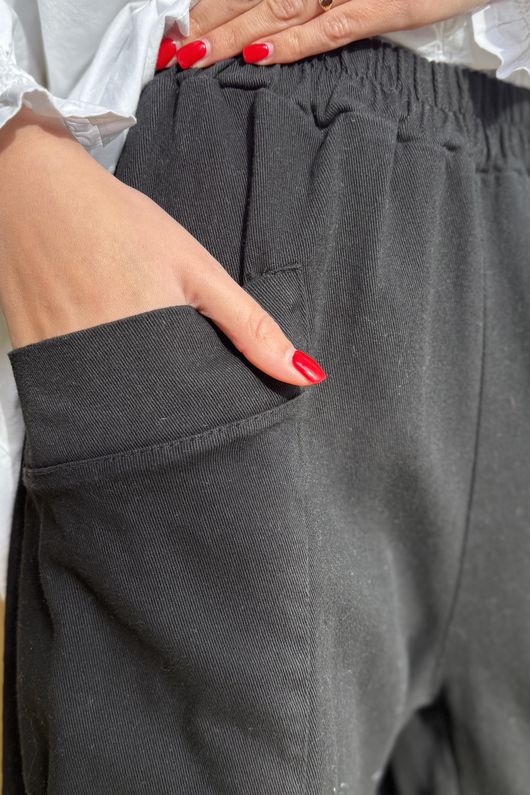 Gaberdine Shelby Barrel Pant Black