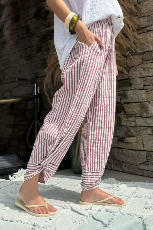 Hamptons Weekend Twist Pant Plum