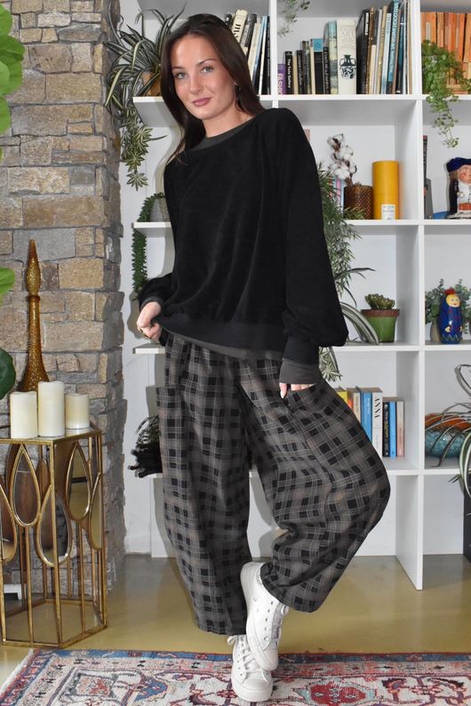 Heritage Needlecord Plaid Relaxed Barrel Pant Black & Chocolate