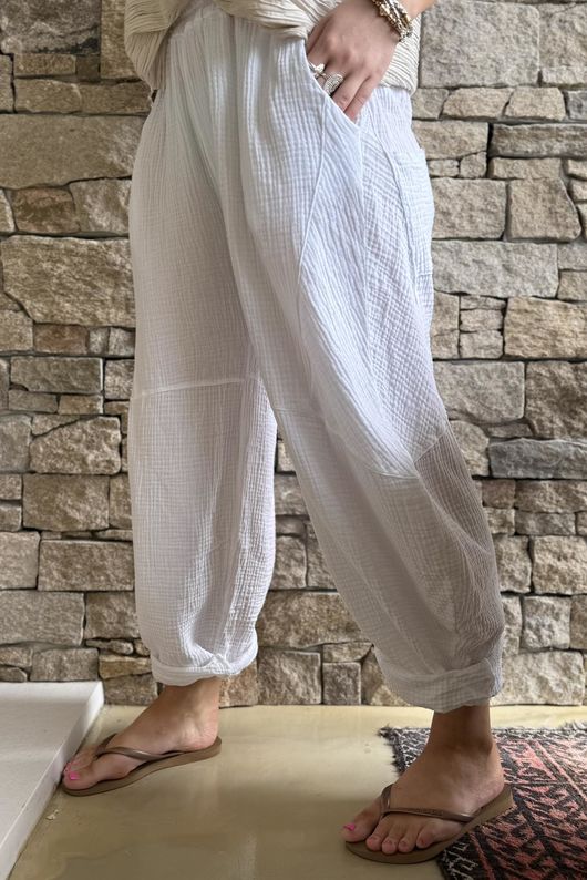 Hush Pillow Cotton Classic Barrel Pant White