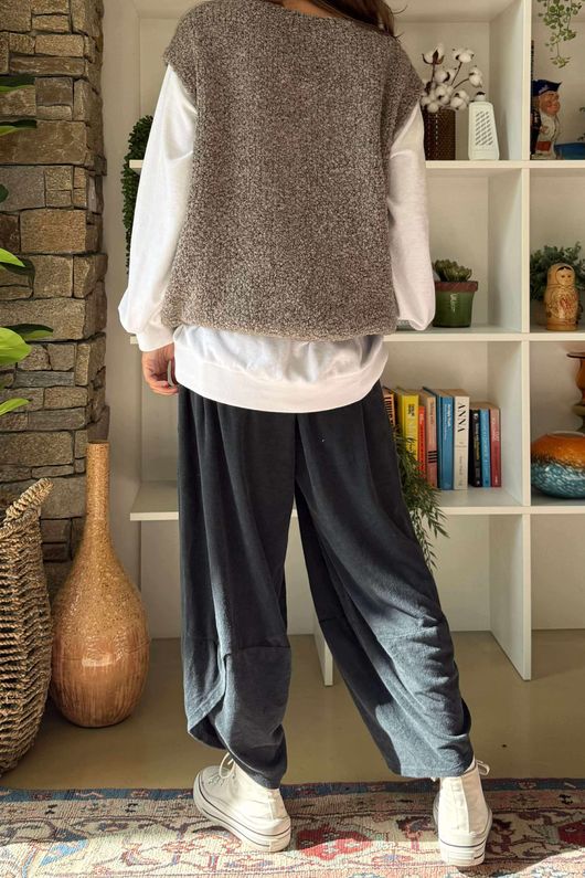 Hygge Boucle Knit Gilet Mocha