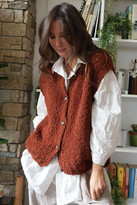 Hygge Boucle Knit Gilet Rust /11=