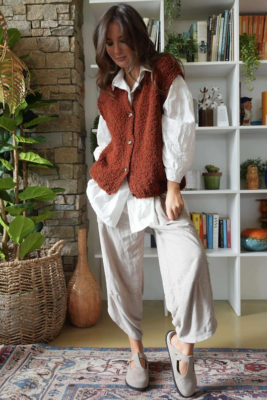 Hygge Boucle Knit Gilet Rust