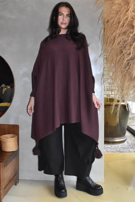 Iggy Boat Neck Tassle Blanket Knit Maroon