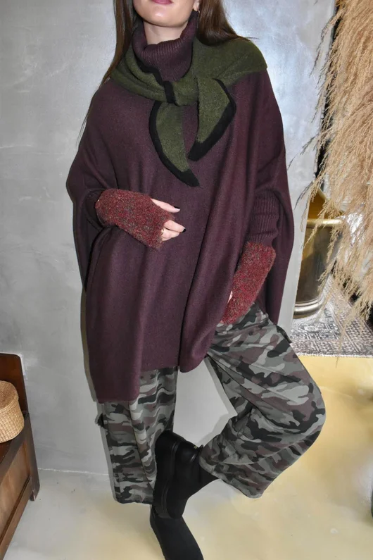 Iggy Cowl Neck Tassel Blanket Knit Maroon 