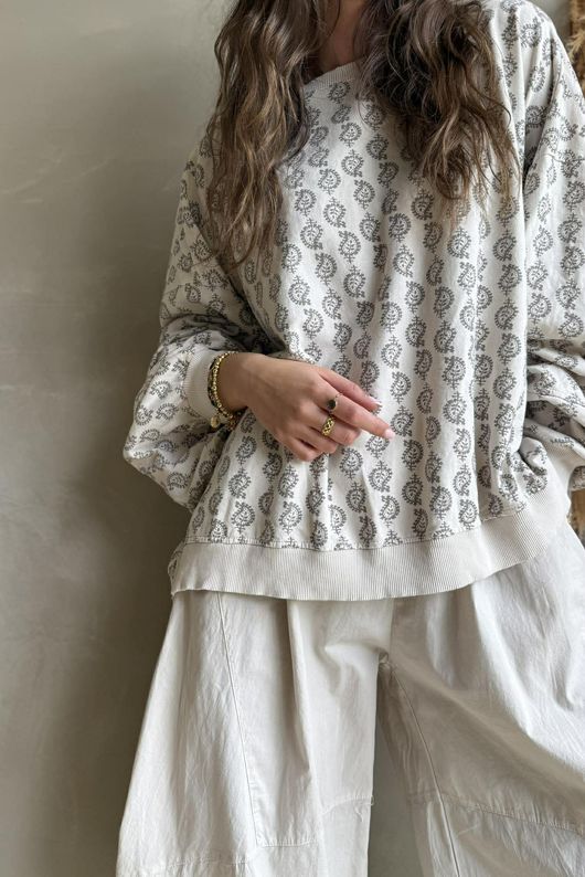 Indira Lantern Sleeve Sweatshirt Calico & Earth
