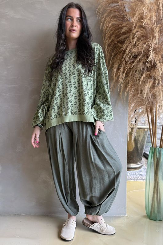 Indira Lantern Sleeve Sweatshirt Matcha & Moss