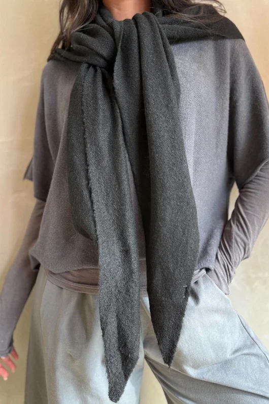 Jonti Knit XL Neckerchief Scarf Black