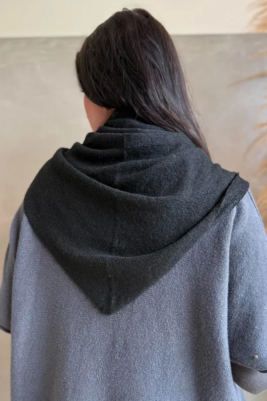 Jonti Knit XL Neckerchief Scarf Black