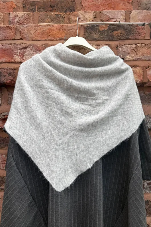 Jonti Knit XL Neckerchief Scarf Light Grey