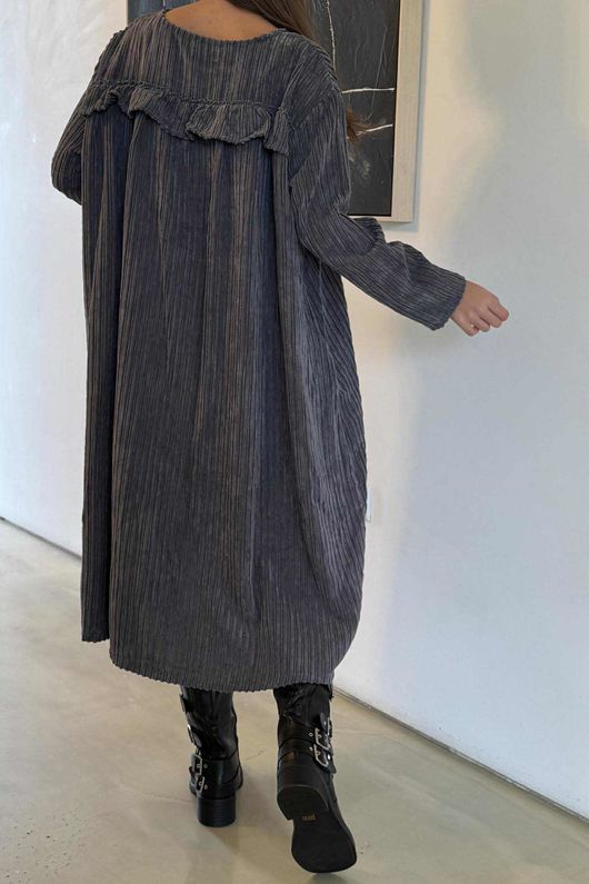 Jumbo Cord Ruffle Sac Dress Graphite /9