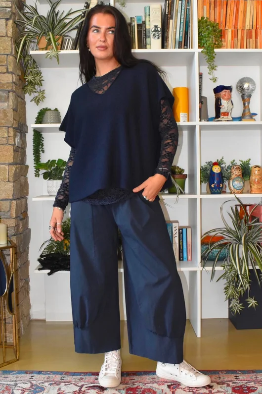 Love Lace Body Skim Top Navy 