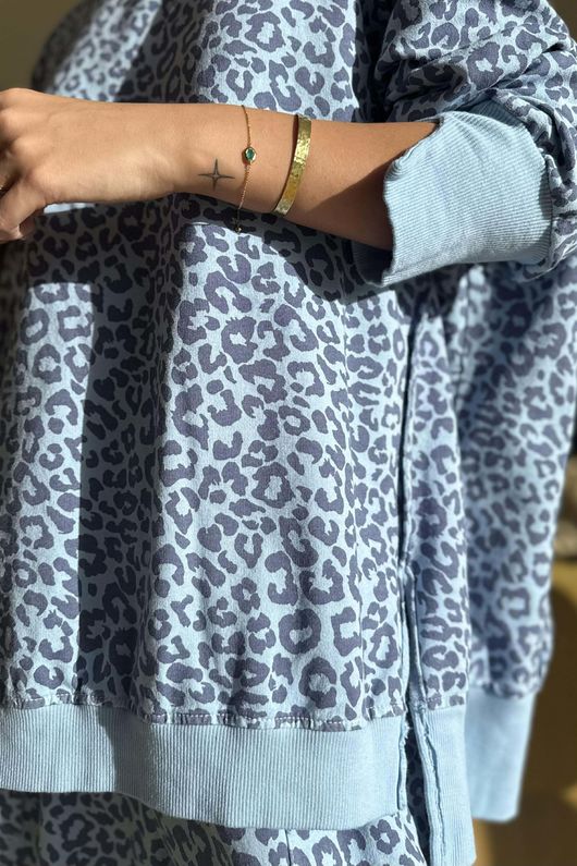 Lagen Leopard Chill Sweatshirt Baby Blue & Denim