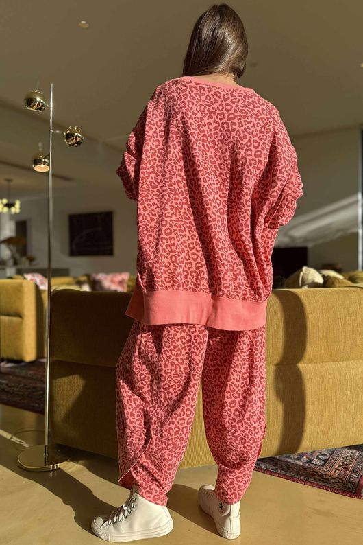 Lagen Leopard Chill Sweatshirt Coral & Indian Red