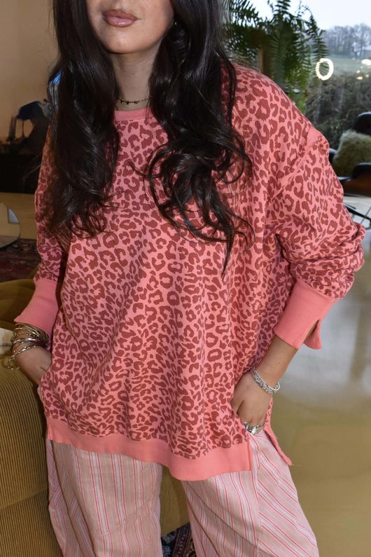 Lagen Leopard Chill Sweatshirt Coral & Indian Red