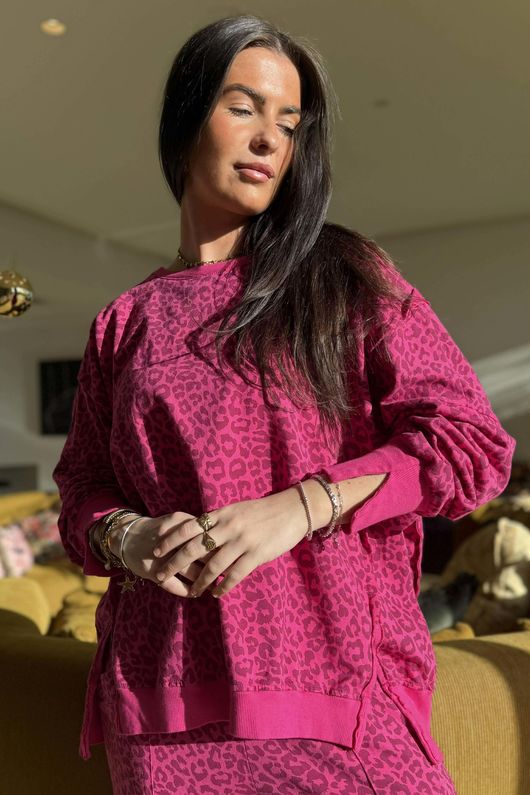 Lagen Leopard Chill Sweatshirt Hot Pink & Merlot