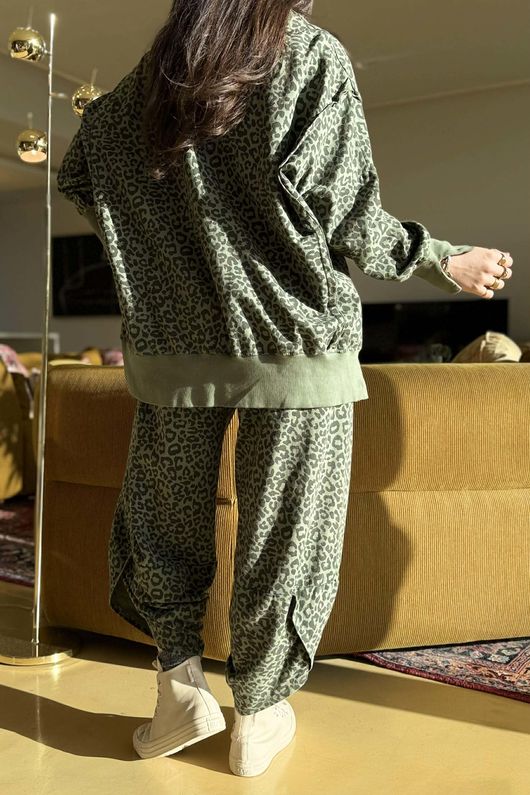 Lagen Leopard Chill Sweatshirt Khaki & Moss