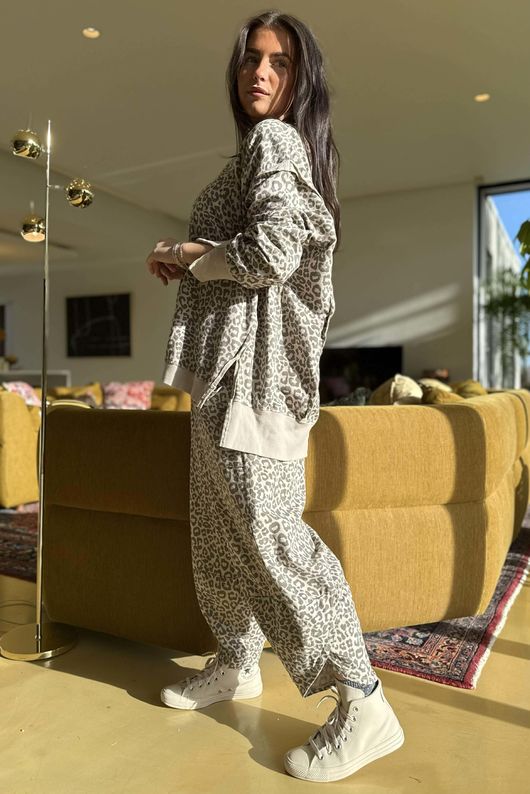 Lagen Leopard Chill Sweatshirt Stone & Earth