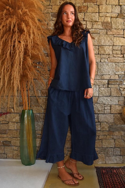 Larc Frill Kick Pant Navy due 1 week