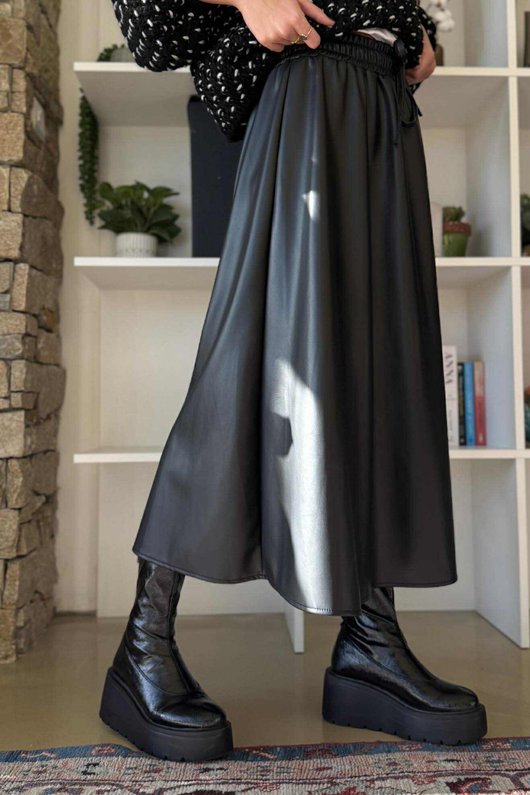 Lennon Super Soft Faux Leather Skirt Black