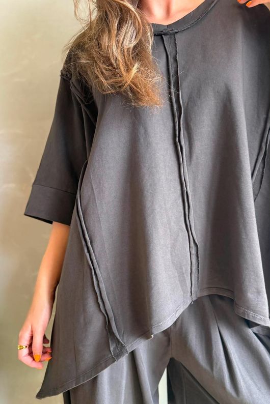 Lock Raw Seam Dip Side Short Sleeve Top Coffee Bean