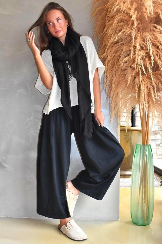 Lock Shirring Barrel Pant Black