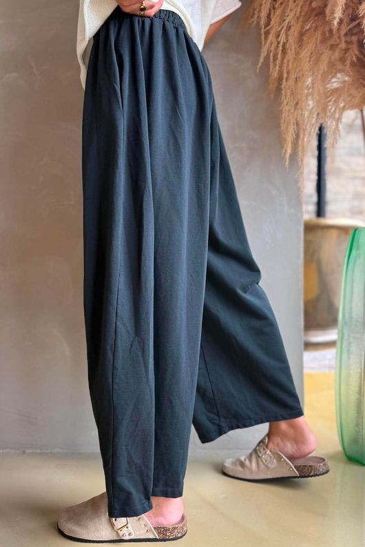 Lock Shirring Barrel Pant Black