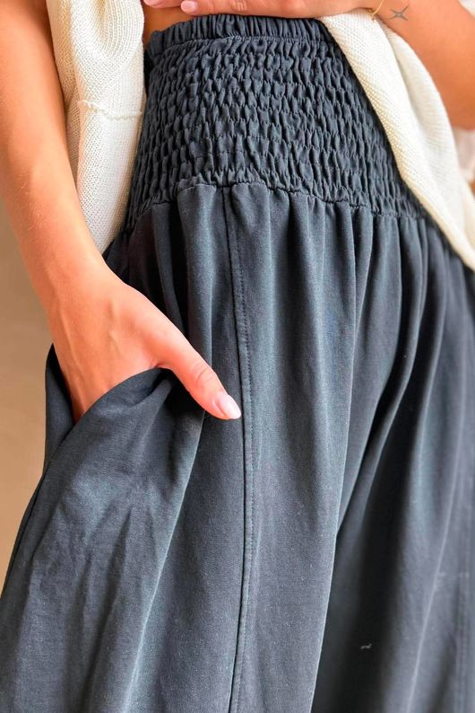 Lock Shirring Barrel Pant Black