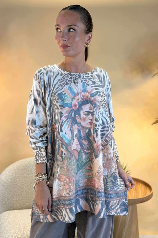Made in Italy Astral Oversized Knit Top Freida Guitar /9 =