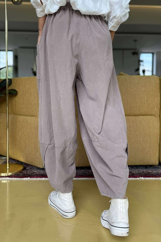 Made in Italy Bateau Needlecord Shelby Cocoon Pant Mocha - 