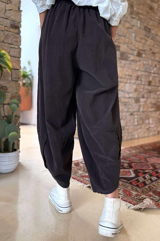 Made in Italy Cooper Needlecord Shelby Cocoon Pant Coffee Bean