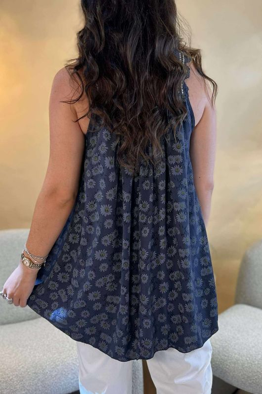 Made in Italy Daisy Crochet Cami Navy /8 = ~