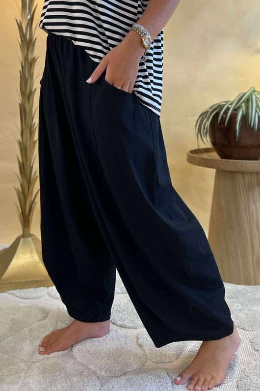 Made in Italy Edit Pleat Barrel Leg Pant Black 