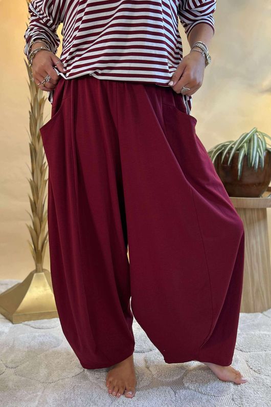 Made in Italy Edit Pleat Barrel Leg Pant Burgundy