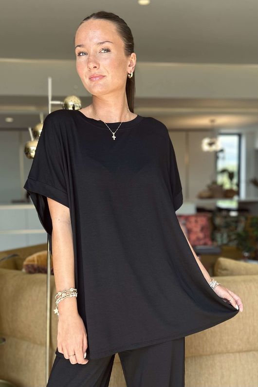 Made in Italy Essential Cap Sleeve Tee Black