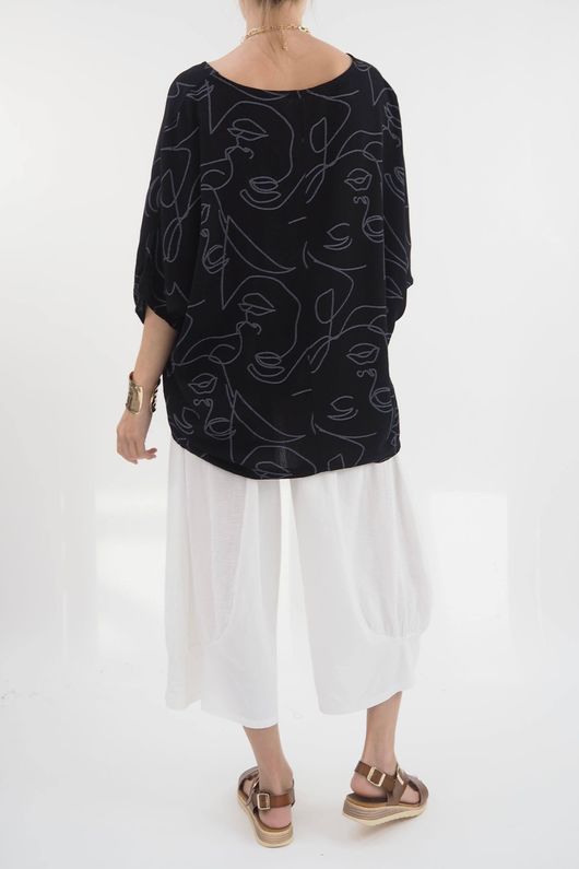 https://www.laundryb.com/made-in-italy-picasso-slouch-top-black/