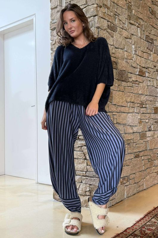 Made in Italy Rupert Relaxed Knit Top Navy