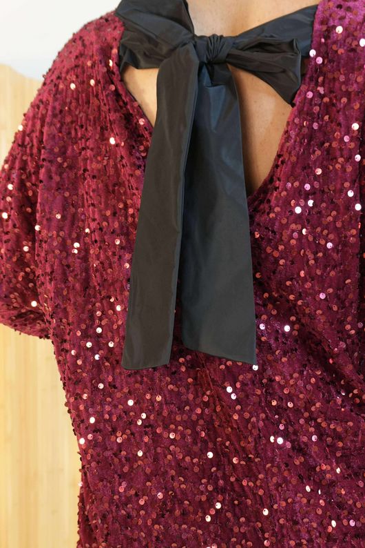  Moxie Sequin Bow Back Tunic Dress Burgundy