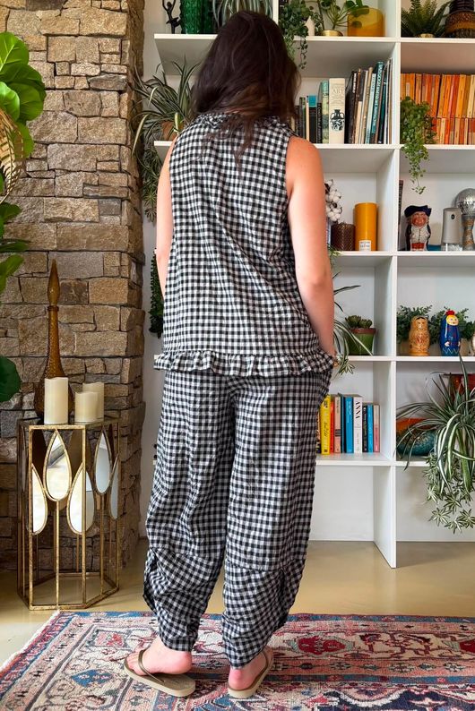Nonni Gingham Ruffle Front Tank Black