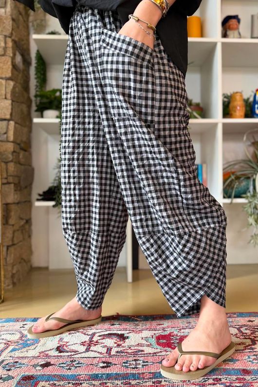 Nonni Gingham Shelby Barrel Pant Black