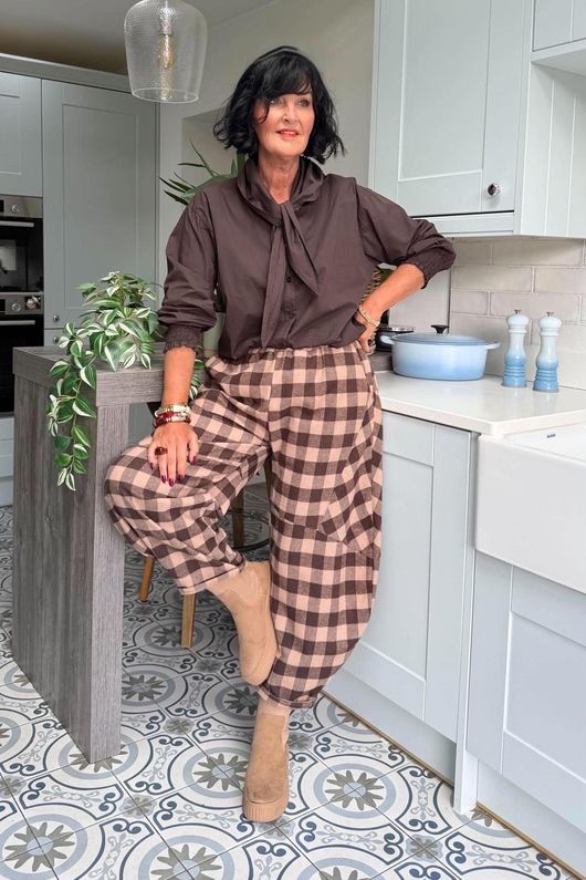 Nora Brushed Cotton Gingham Classic Barrel Pant Coffee Bean