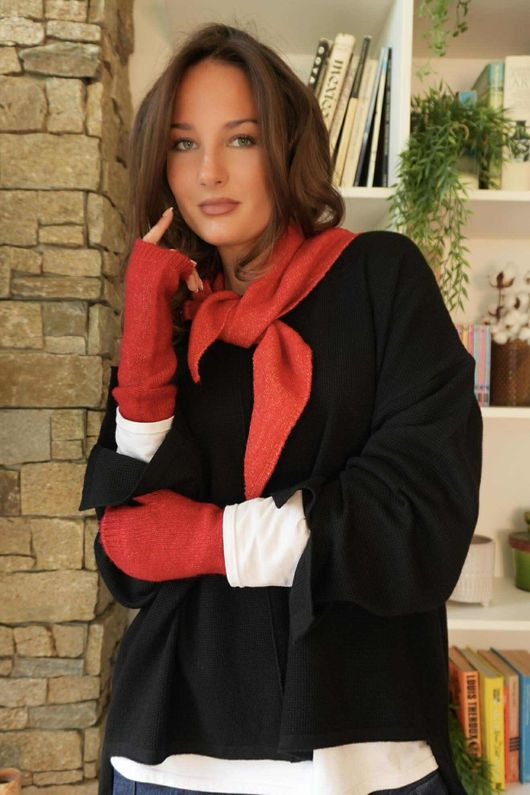 Nora Triangle Knit Scarf Rouge -